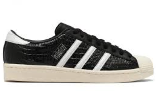 Adidas Superstar Vintage women's sneaker in core black and white with