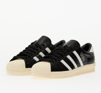Adidas Superstar Vintage women's sneaker in core black and white with