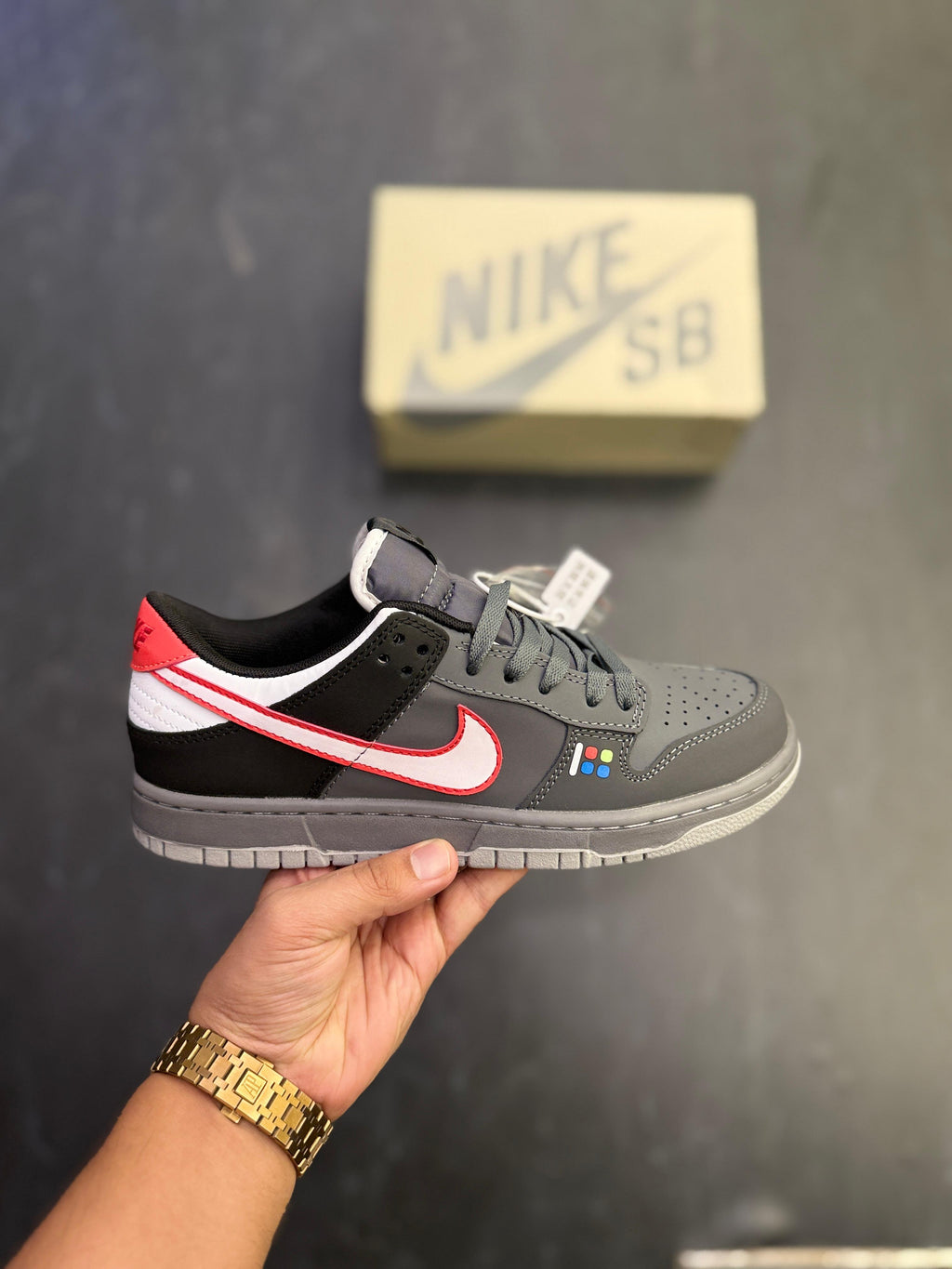 NiKE SB DUNK SUPREME GREY 2025🖤🖤