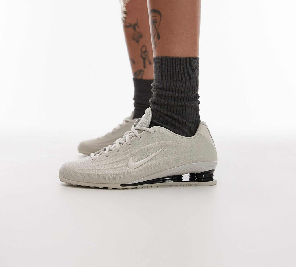 NIKE SHOX Z REIMAGINES LIGHT BONE 2026