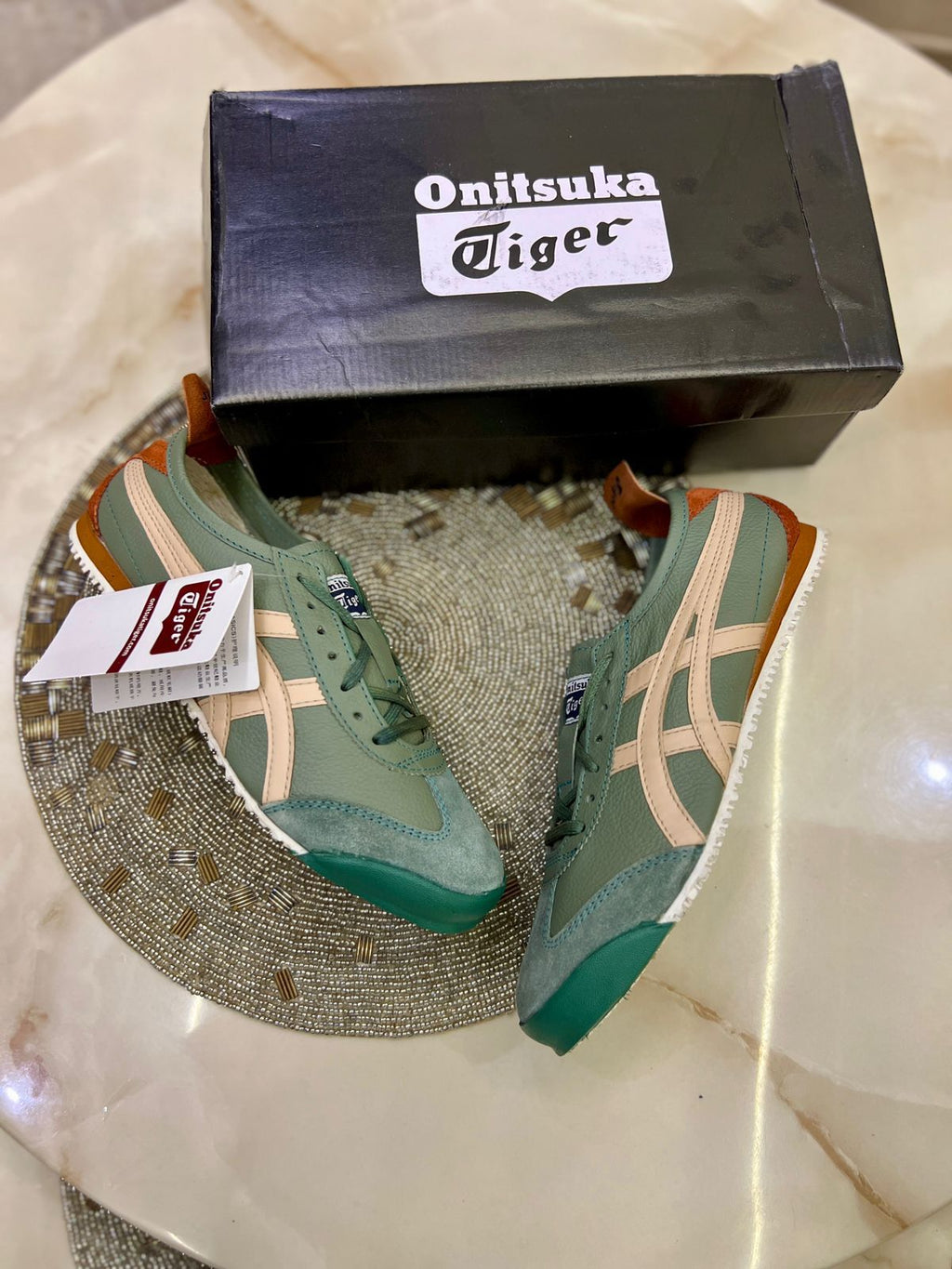 ONITSUKA TIGER