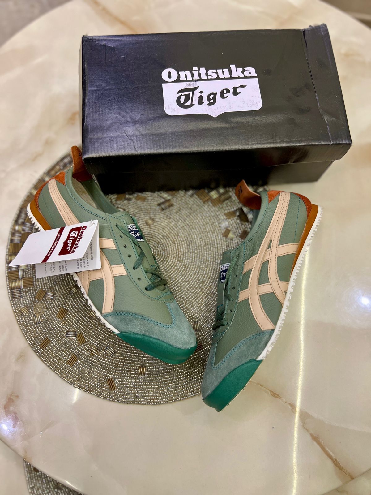 ONITSUKA TIGER