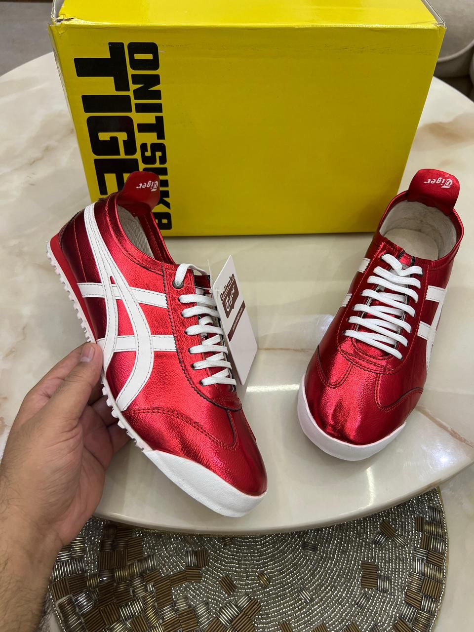 ONITSUKA TIGER