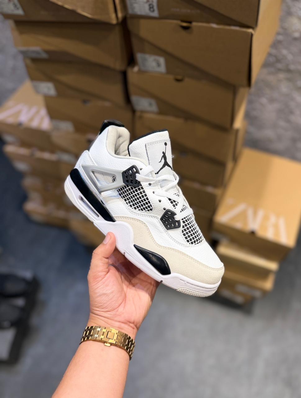 AIR JORDANS RETRO 4 BLACK ARMY