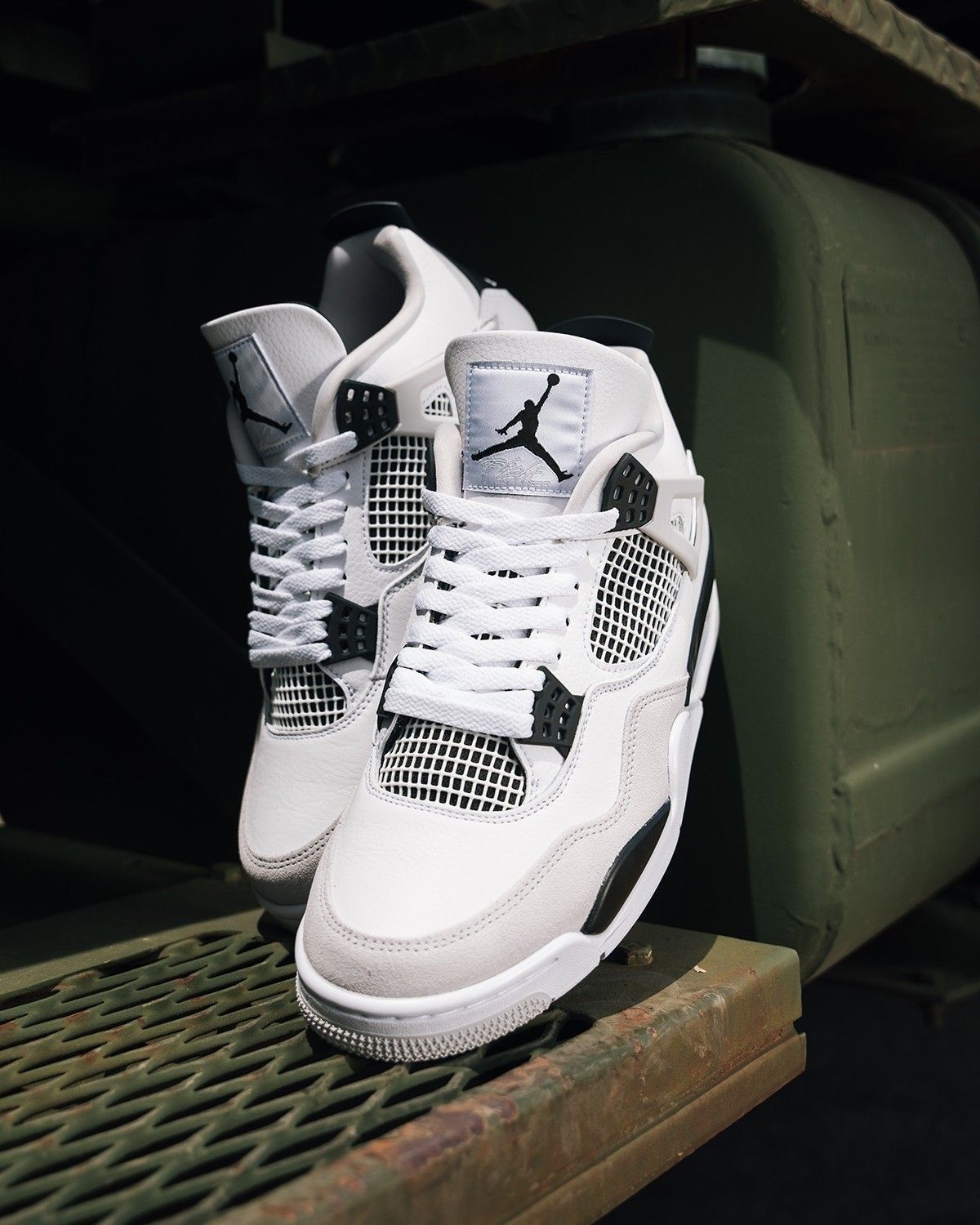 AIR JORDANS RETRO 4 BLACK ARMY