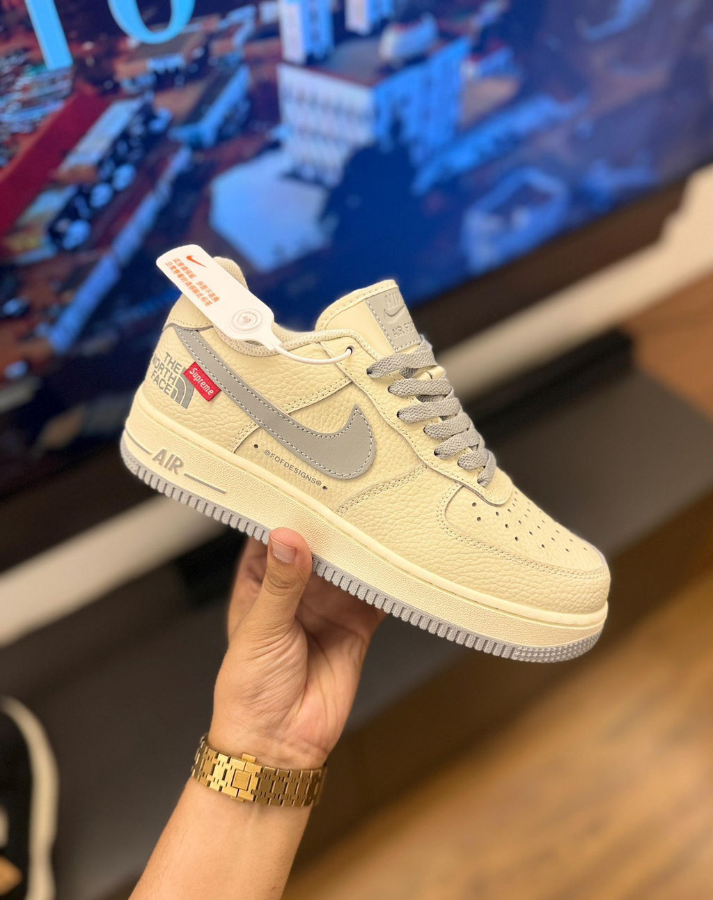 NIKE AIRFORCE NORTH FACE X SUPREME OFF WHITE