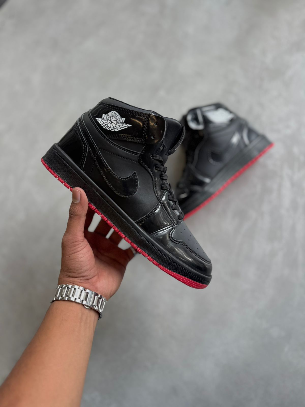 NIKE AIR JORDAN