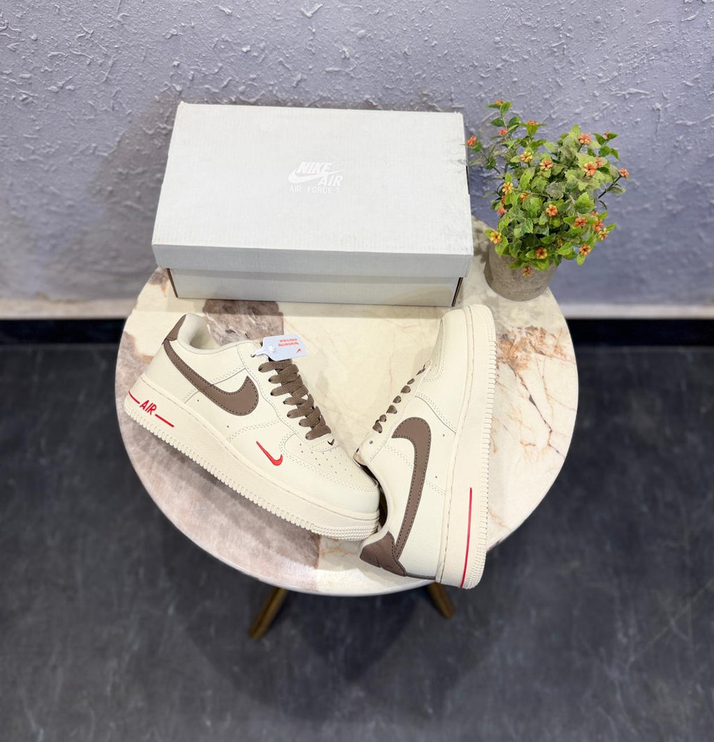 NIKE AIRFORCE BROWN SWOOSH