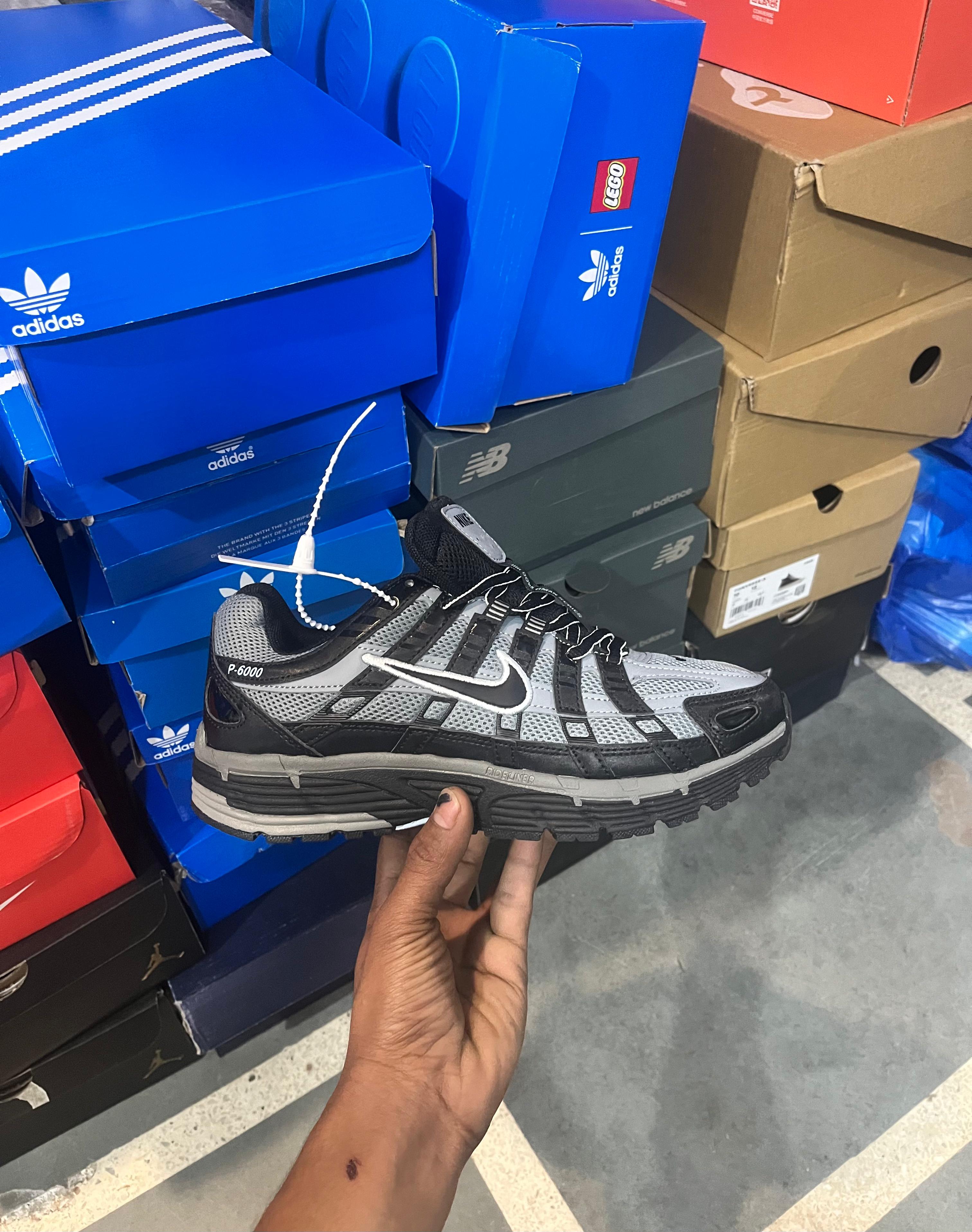 NIKE P-6000 TRAINER METALLIC