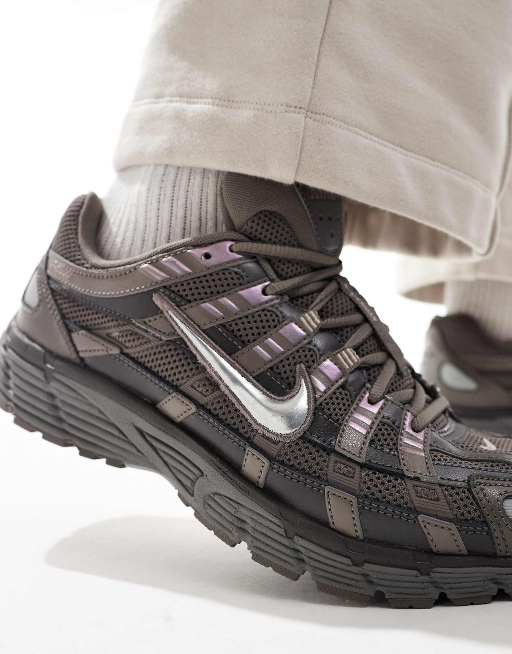 NIKE P-6000 TRAINER CAVESTONE 🖤