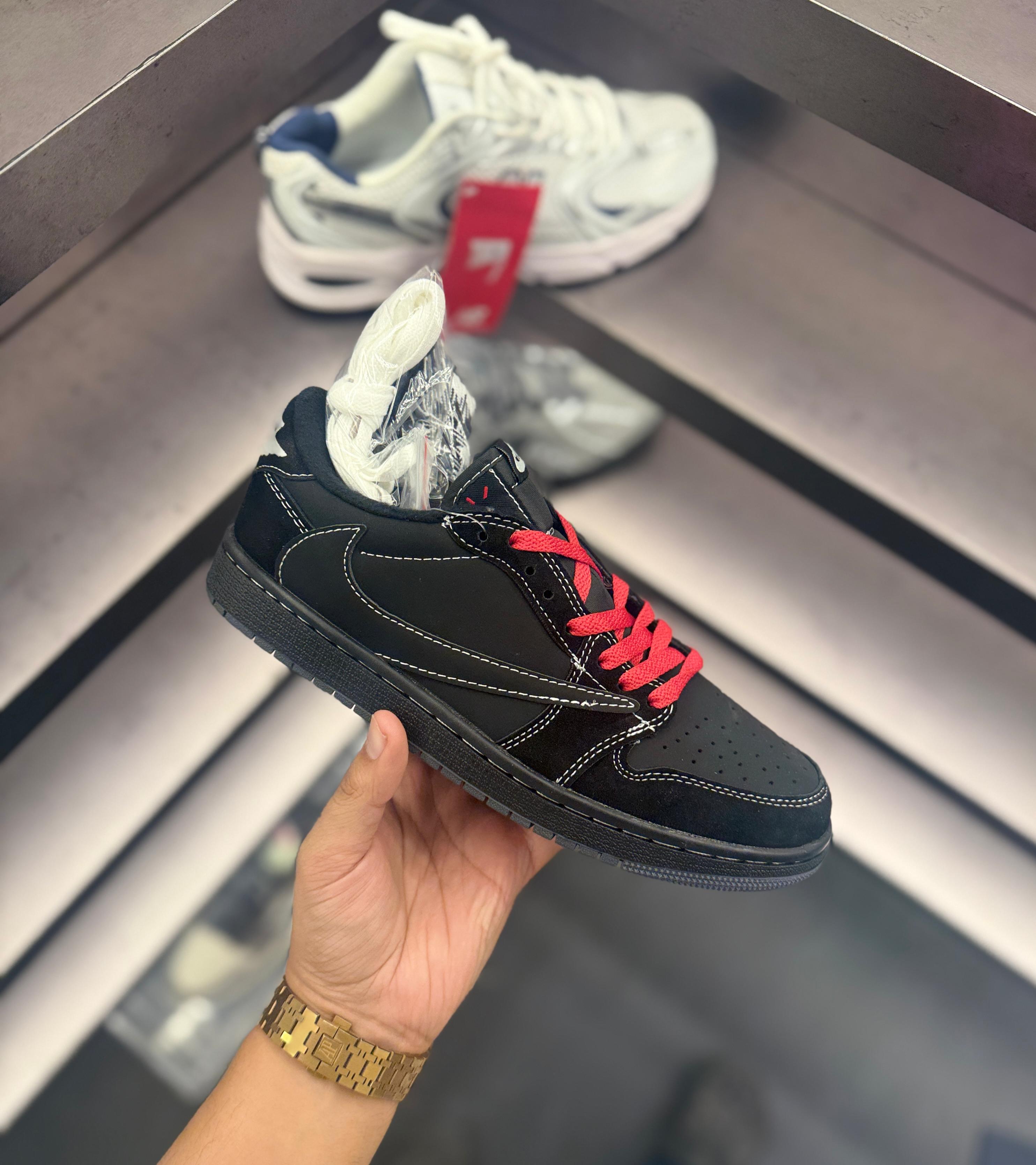 Air Jordan’s Retro One Travis Scott Low Phantom