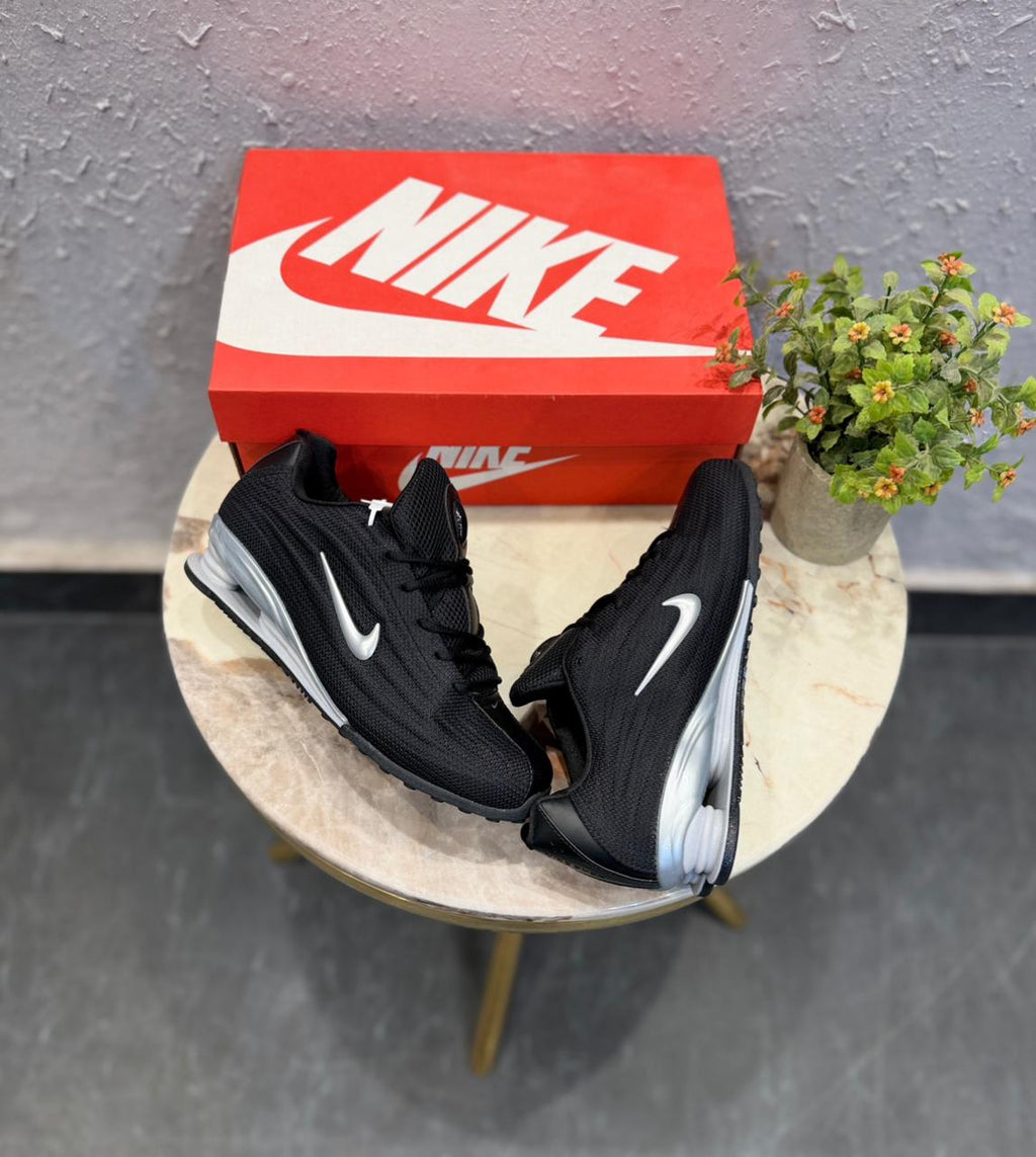 NIKE SHOX Z BLACK REIMAGINES 2026
