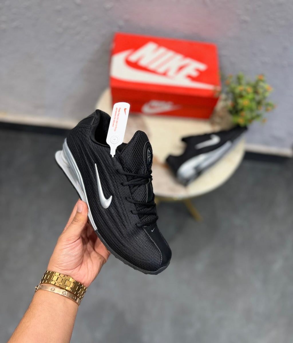 NIKE SHOX Z BLACK REIMAGINES 2026