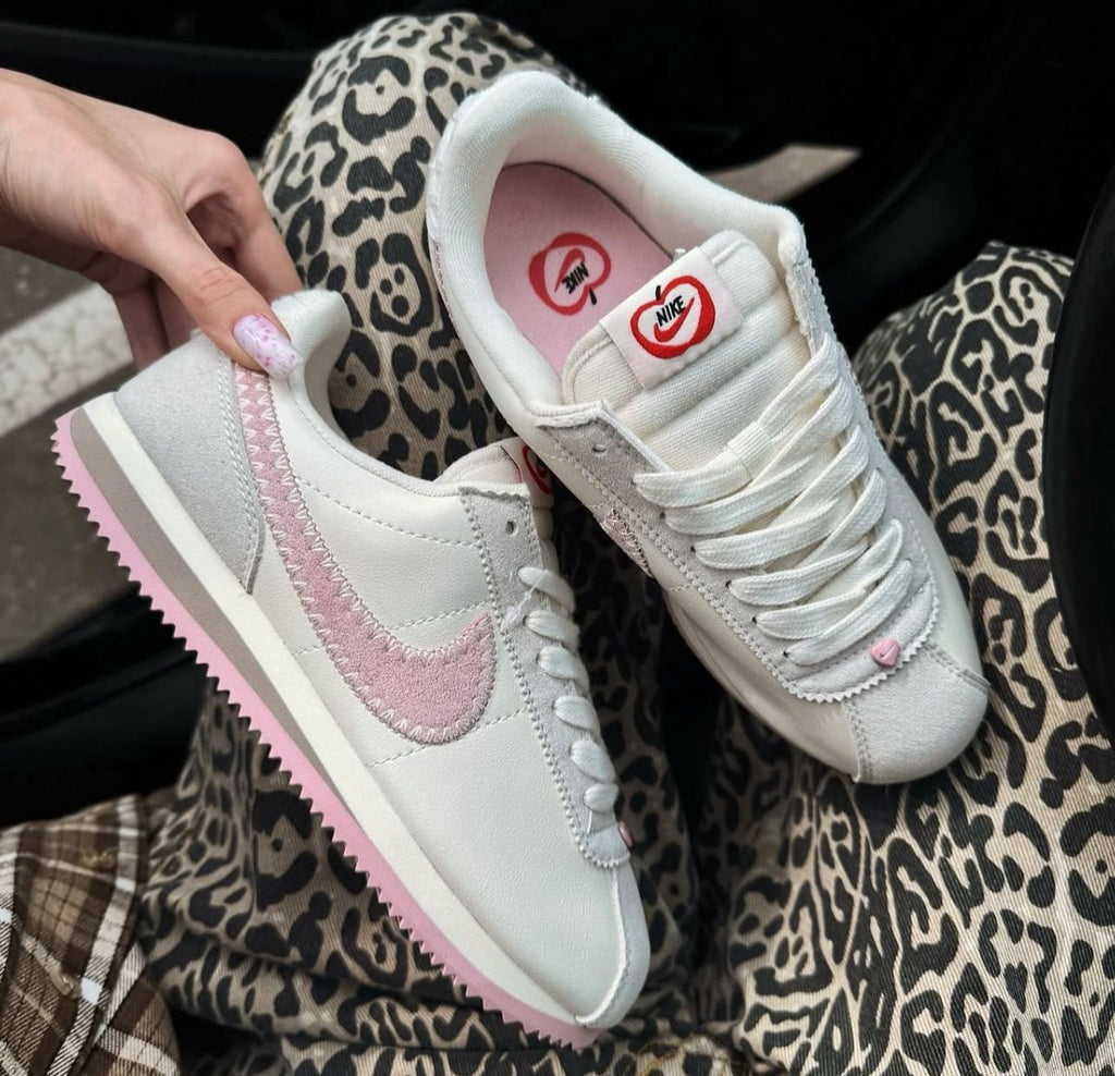NIKE CORTEZ VALENTINES