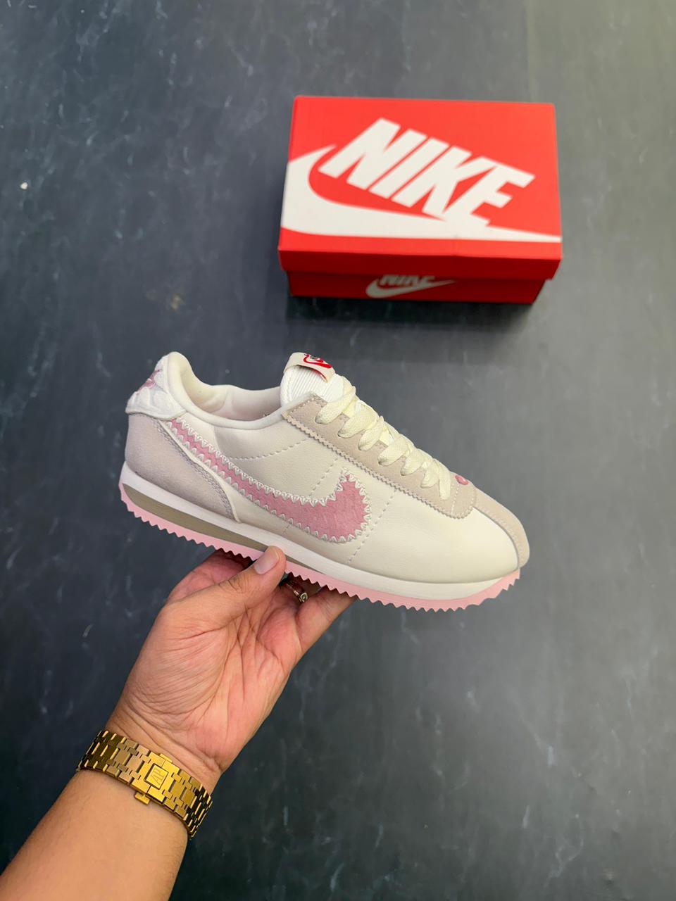 NIKE CORTEZ VALENTINES