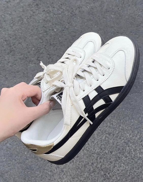 ONITSUKA TIGER TOKUTEN GUM WHITE GOLD 🖤🖤
