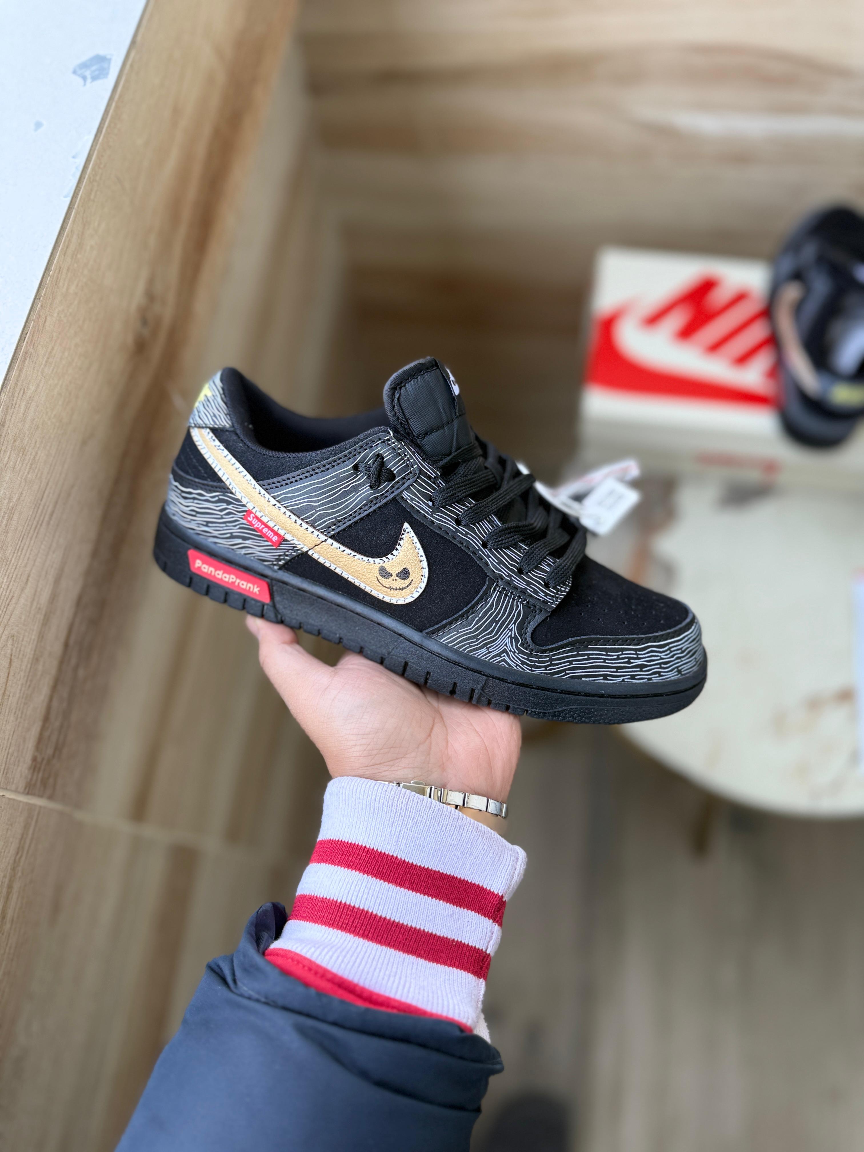 NIKE SB DUNK SUPREME ZEBRA 2025 ❤️