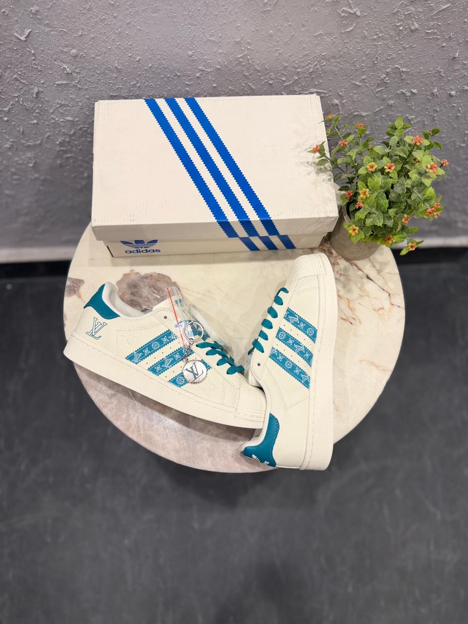 ADIDAS ORIGINALS SUPERSTAR X LOUIS VUITTON EMBOSSED 🖤🖤