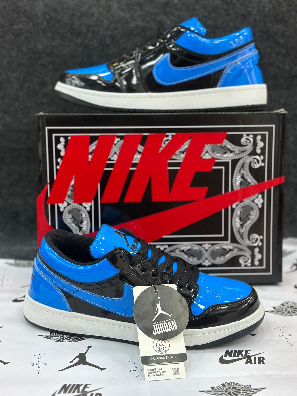 NIKE AIR JORDAN LOW