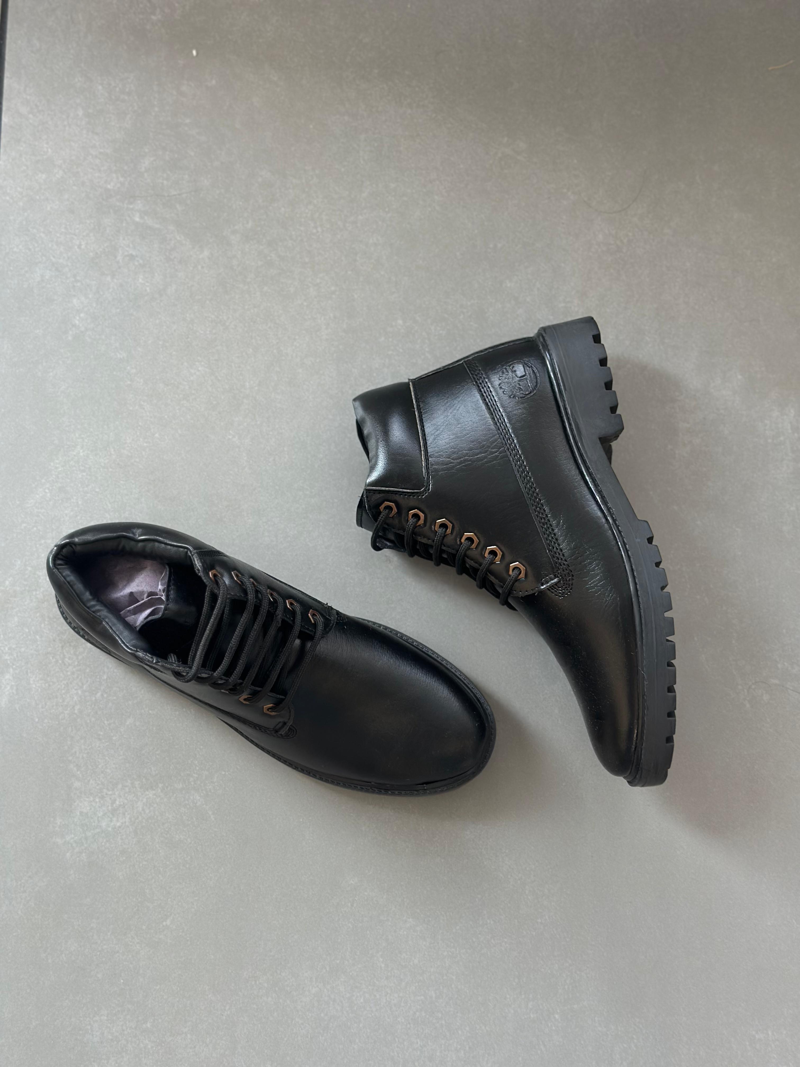 TIMBERLAND BOOTS🥰