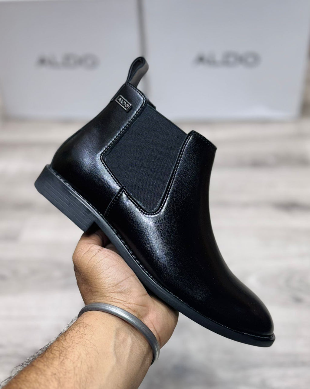 ALDO chelsea boots(Boys)