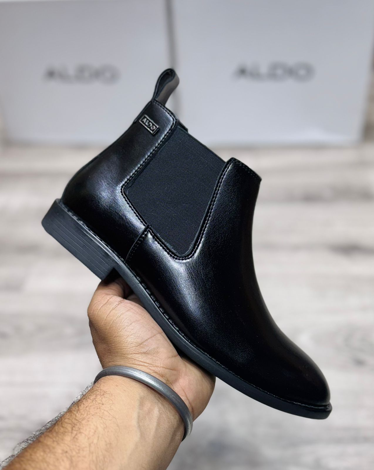 ALDO chelsea boots(Boys)