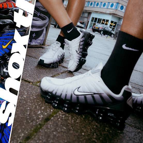 NIKE SHOX TL CUSTOM BLACK WHITE BLACK