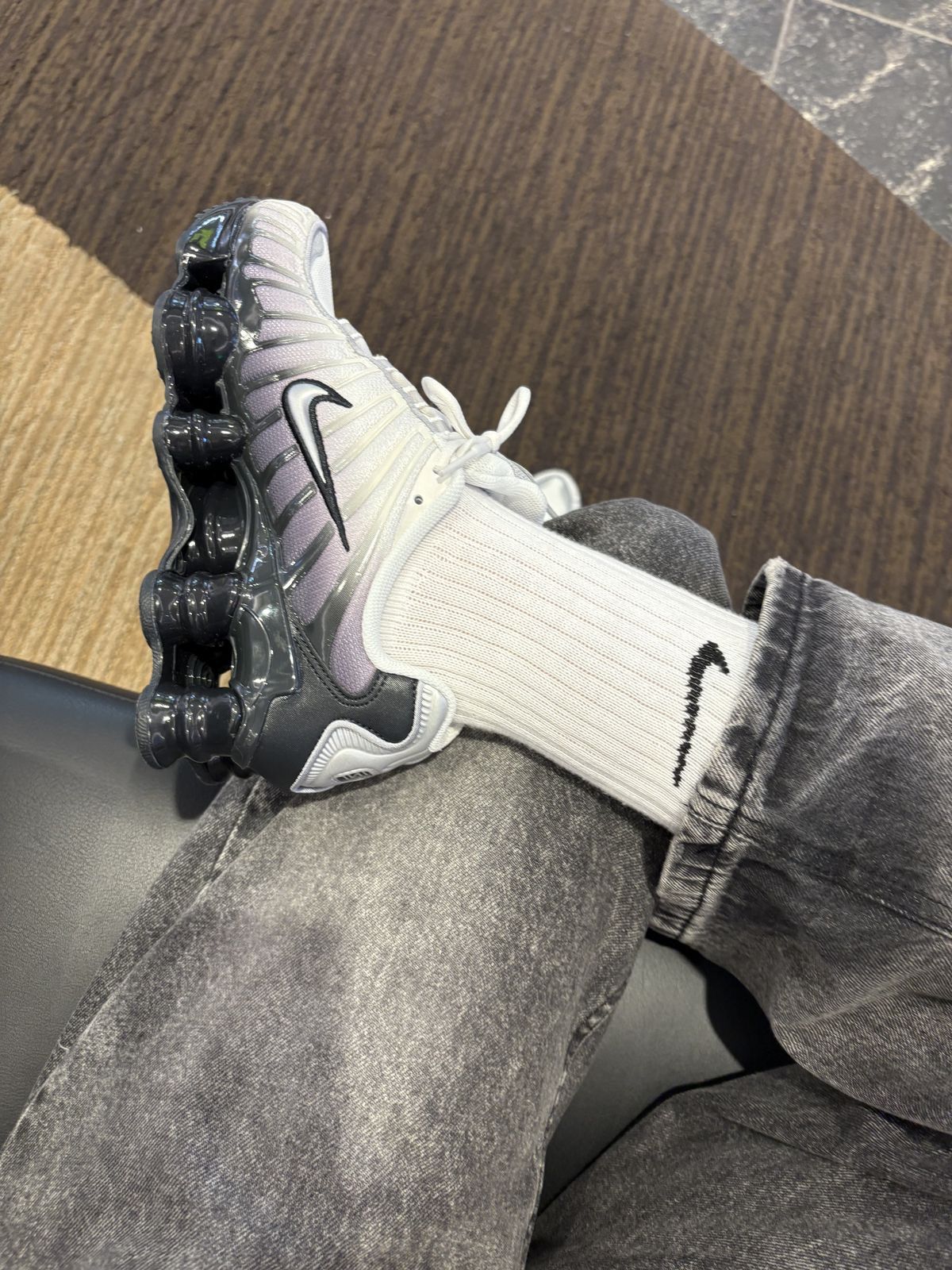 NIKE SHOX TL CUSTOM BLACK WHITE BLACK