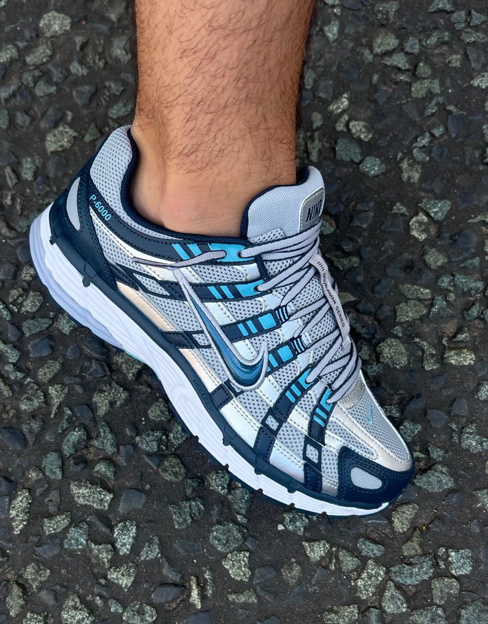 NIKE P-6000 TRAINER ARMY NAVY