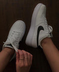 NIKE AIRFORCE ONE WHITE BLACK SWOOSH