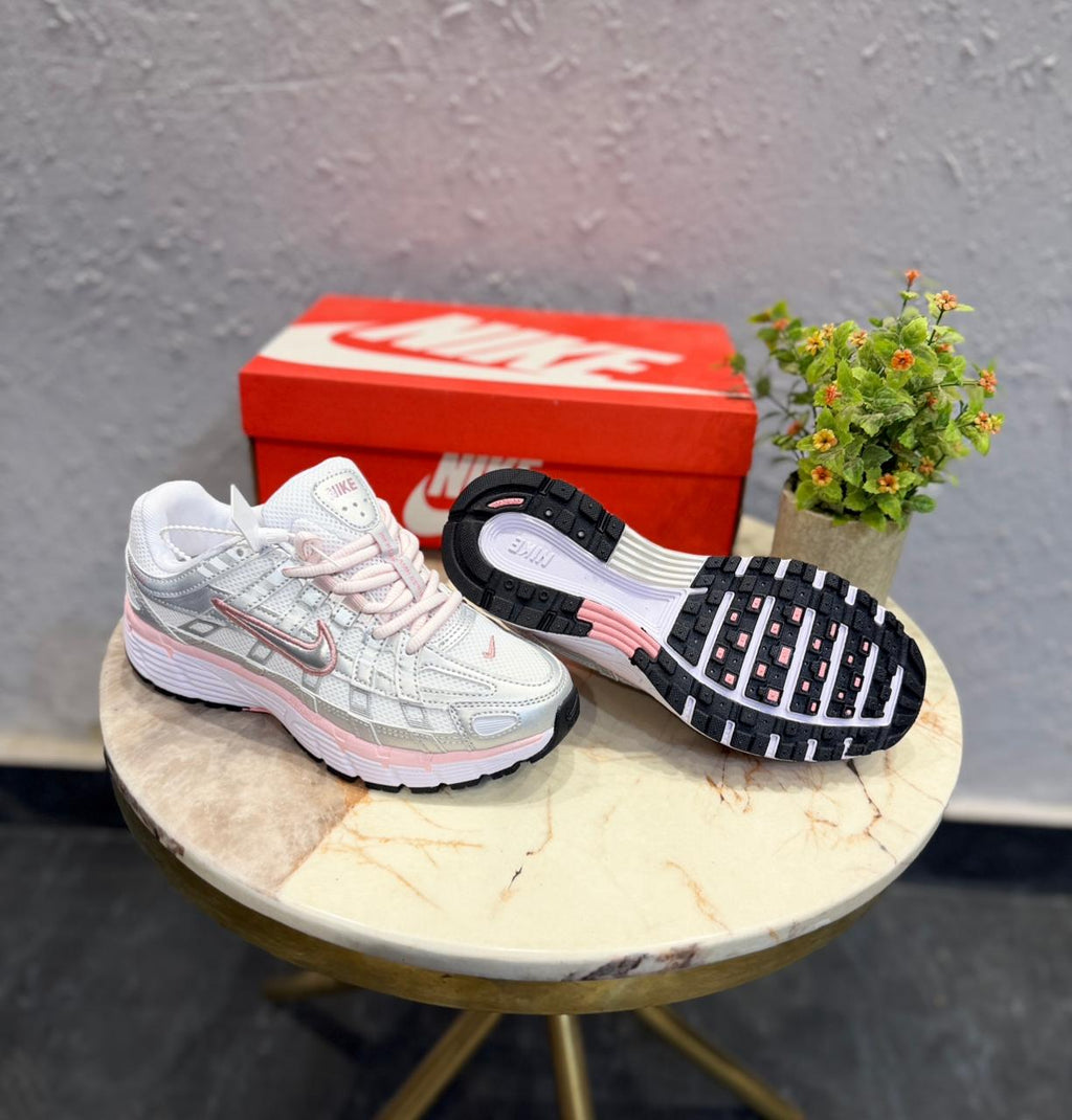 NIKE P-6000 TRAINER BABY PINK
