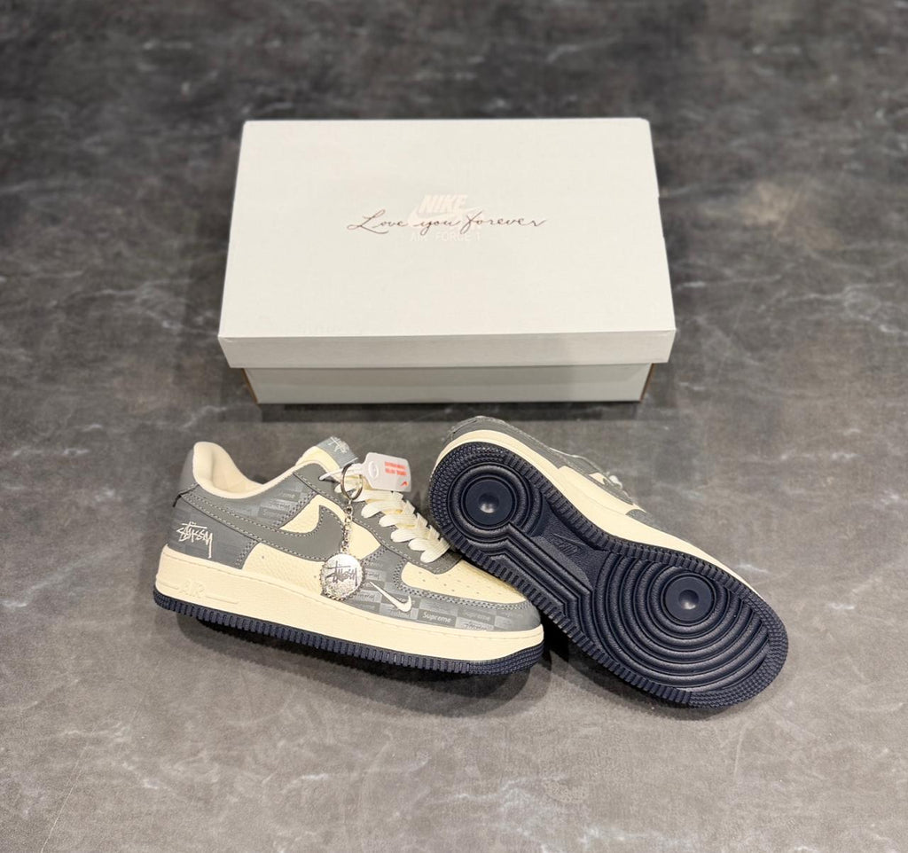 NIKE AIRFORCE STUSSY X SUPREME 2025