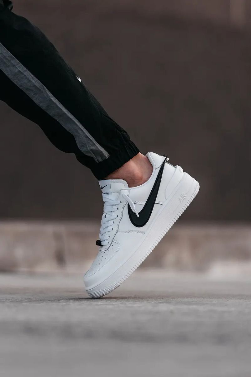 NIKE AIRFORCE AMBUSH WHITE BLACK