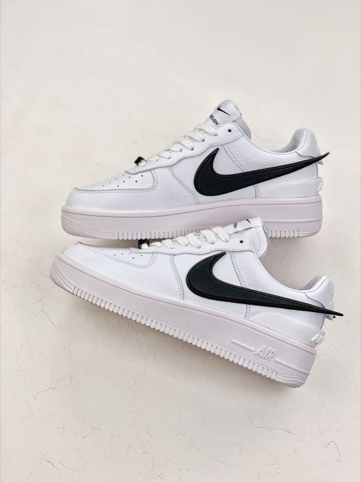 NIKE AIRFORCE AMBUSH WHITE BLACK