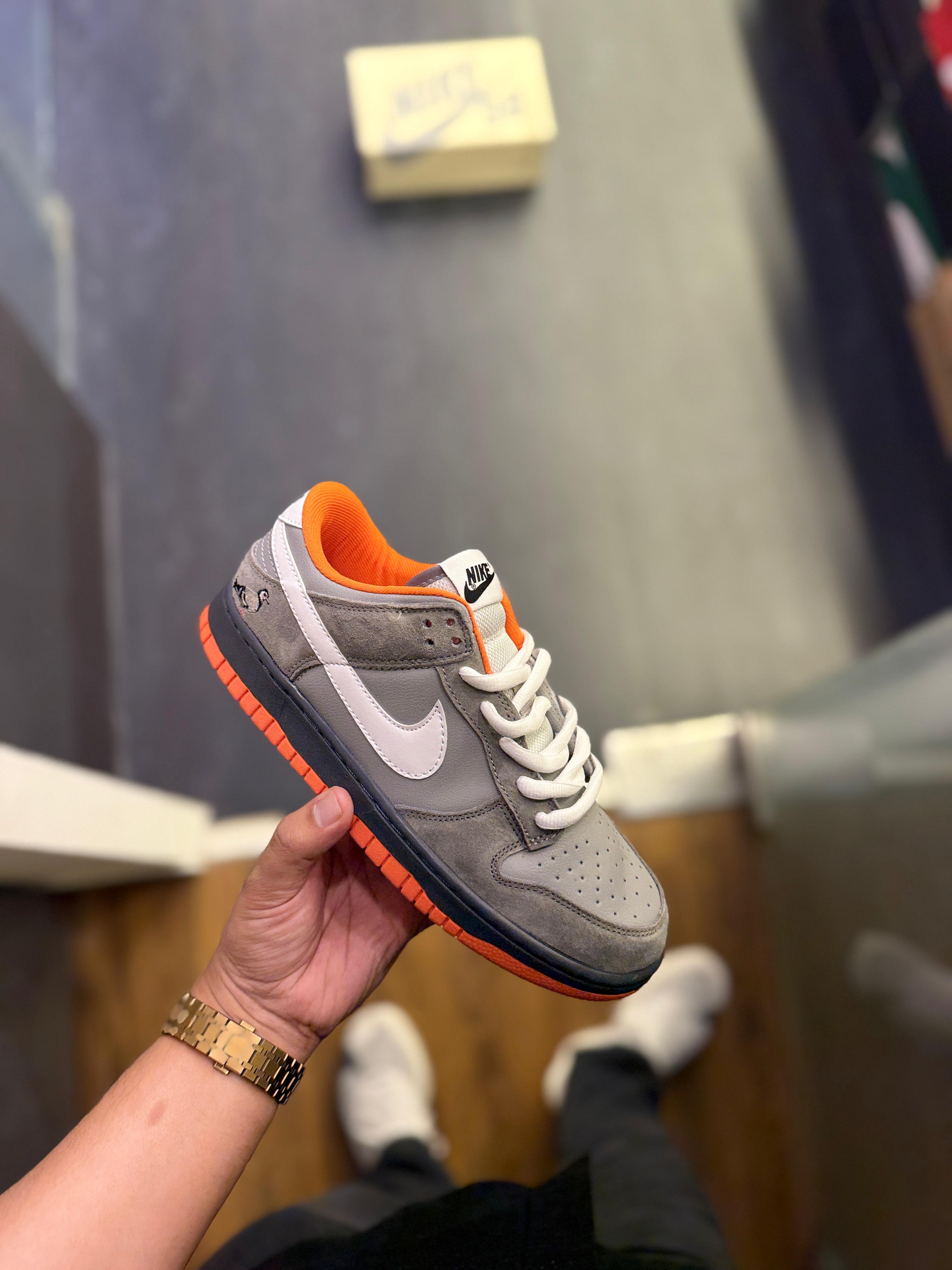 NIKE SB DUNK NYC PIGEON GREY