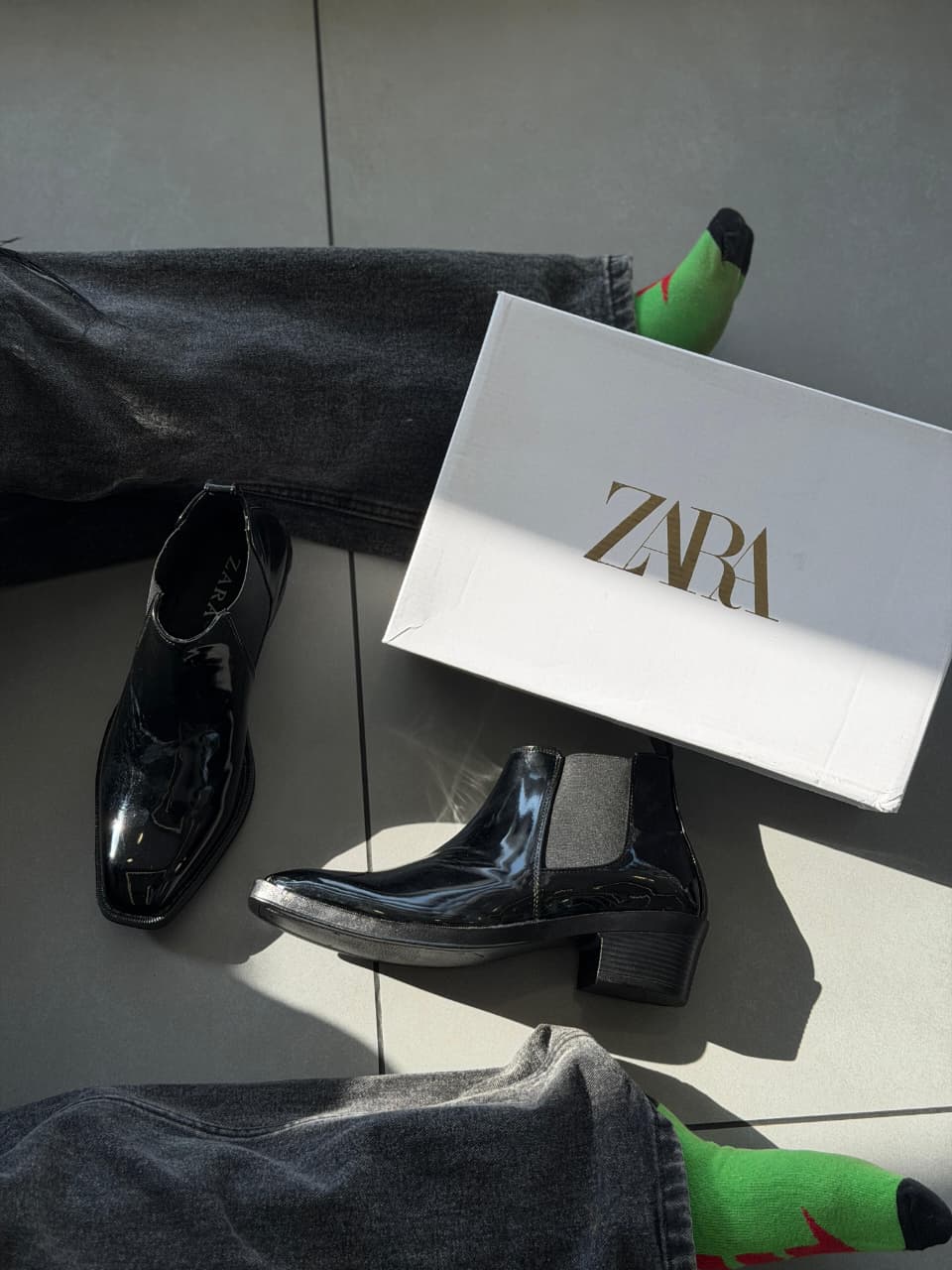 ZARA GLOZZY