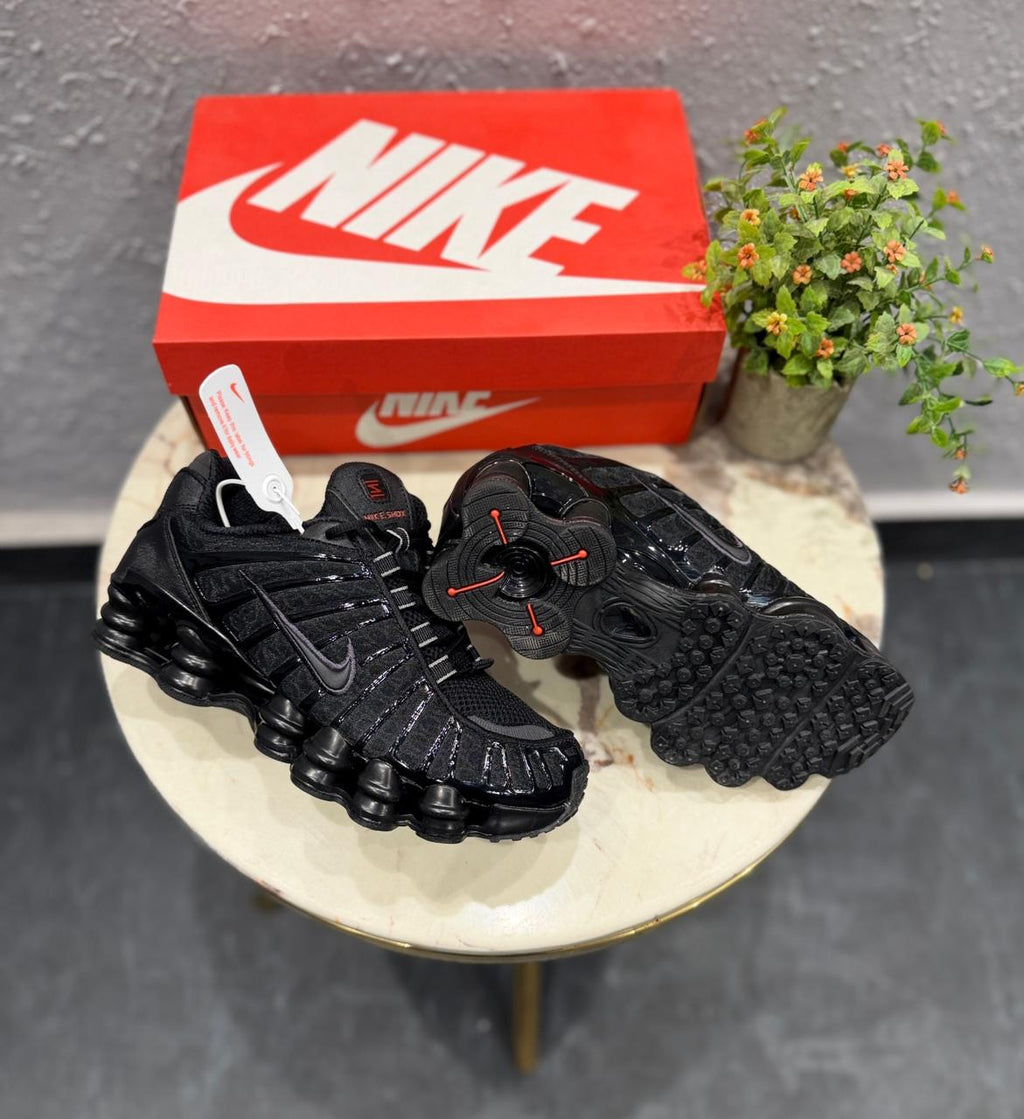 NIKE SHOX TL ALL BLACK