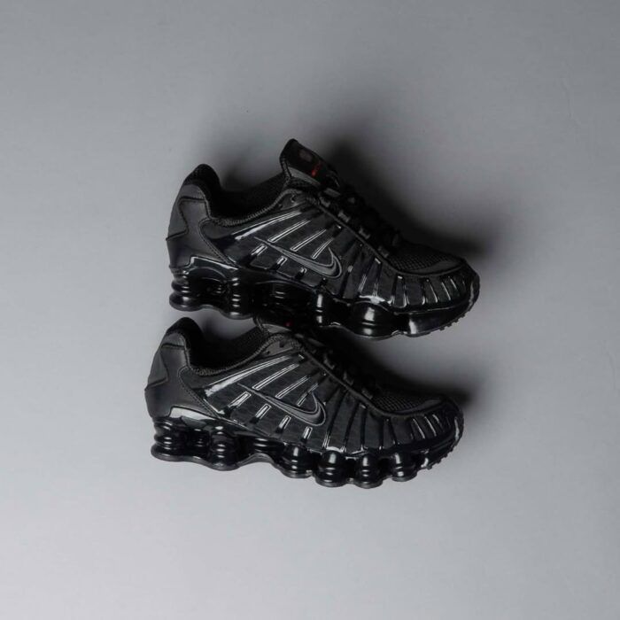 NIKE SHOX TL ALL BLACK