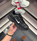 NIKE P-6000 TRAINER TRIPPLE BLACK
