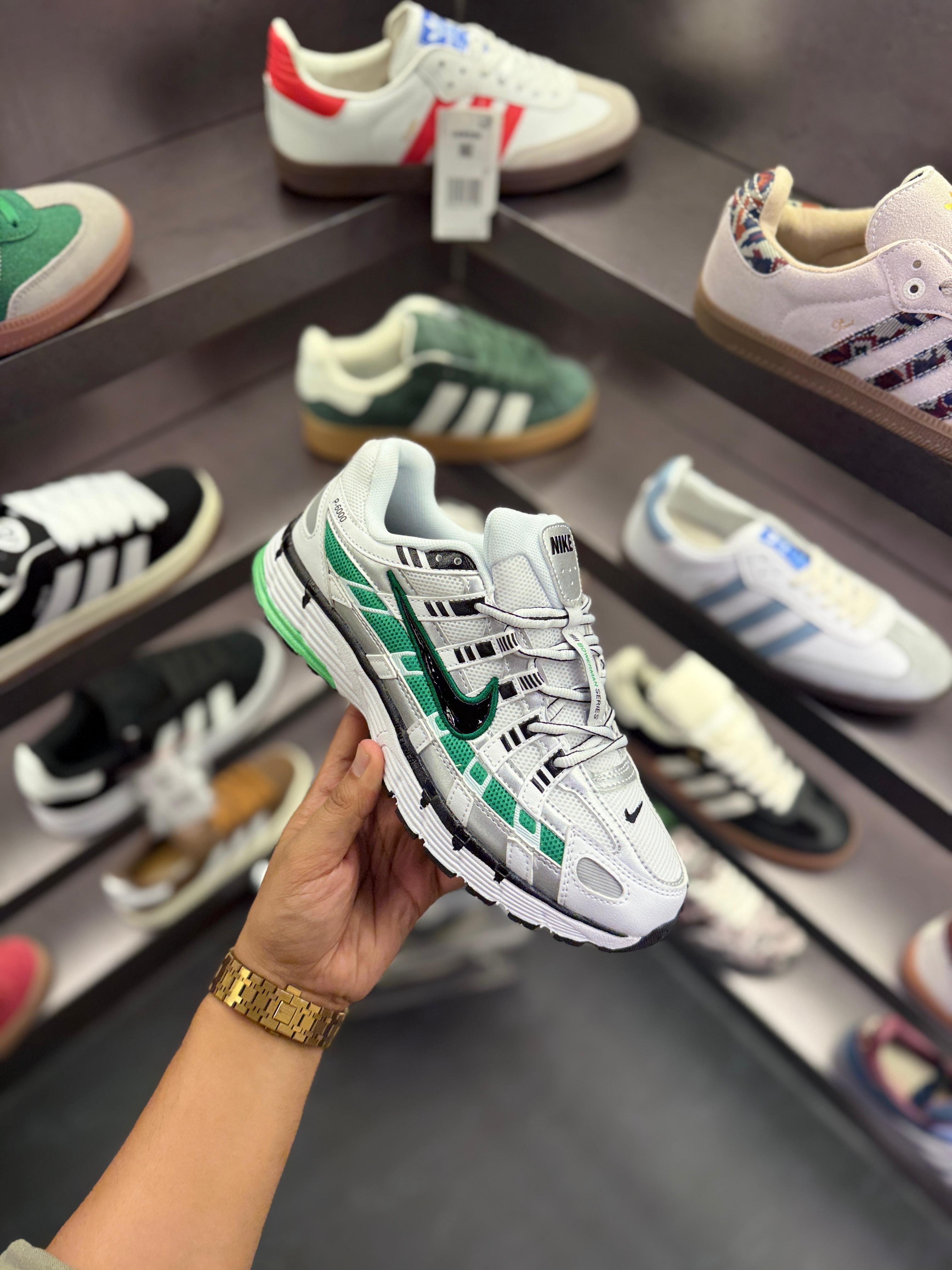 NIKE P-6000 TRAINER METALLIC GREEN
