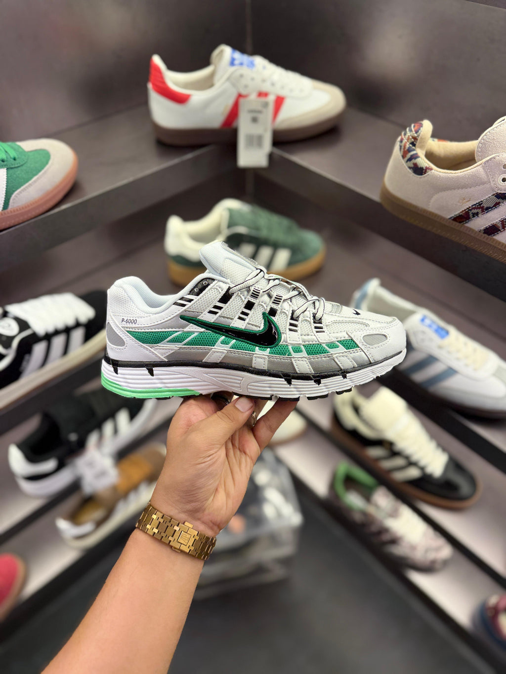 NIKE P-6000 TRAINER METALLIC GREEN