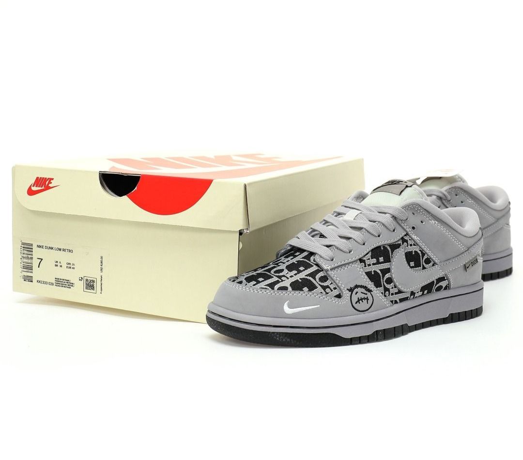 NIKE SB DUNK DIOR X KAWS 2025