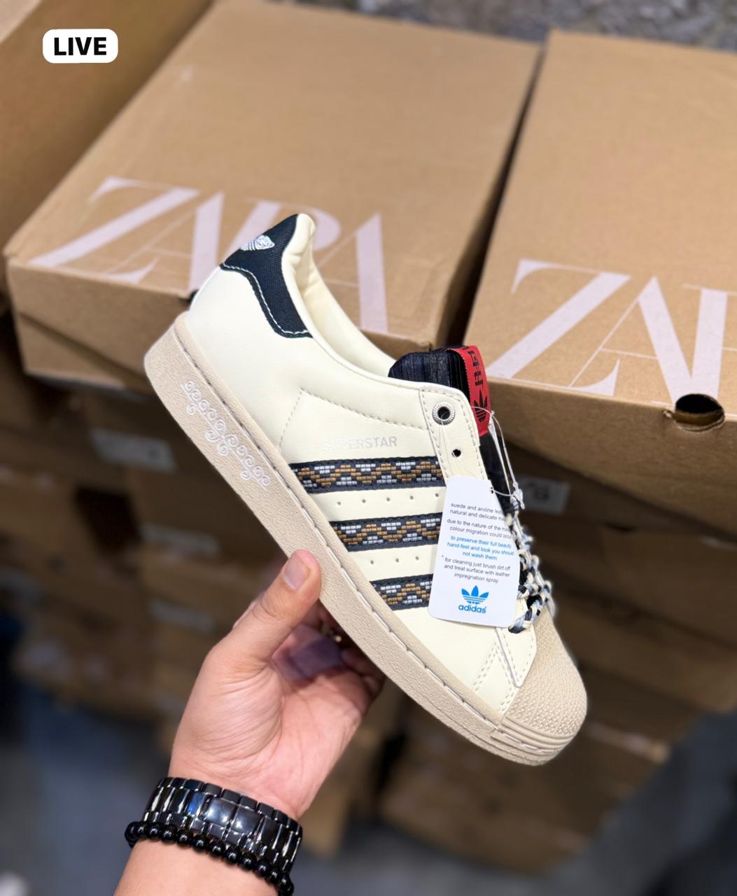 ADIDAS ORIGINALS SUPERSTAR FRINGE BEIGE BLACK