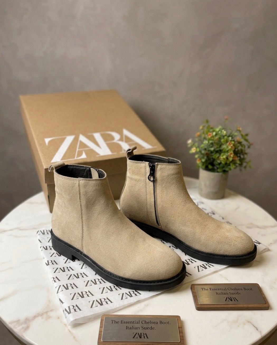 ZARA-SURPLUS BEIGE ZIPPY  BOOTS Z-0