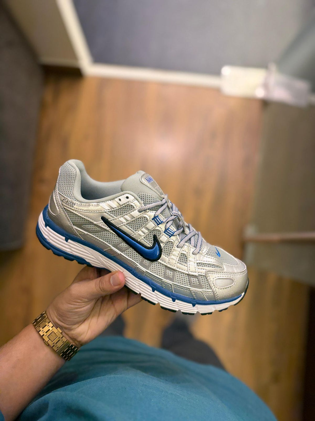 NIKE P-6000 TRAINER SILVER NAVY