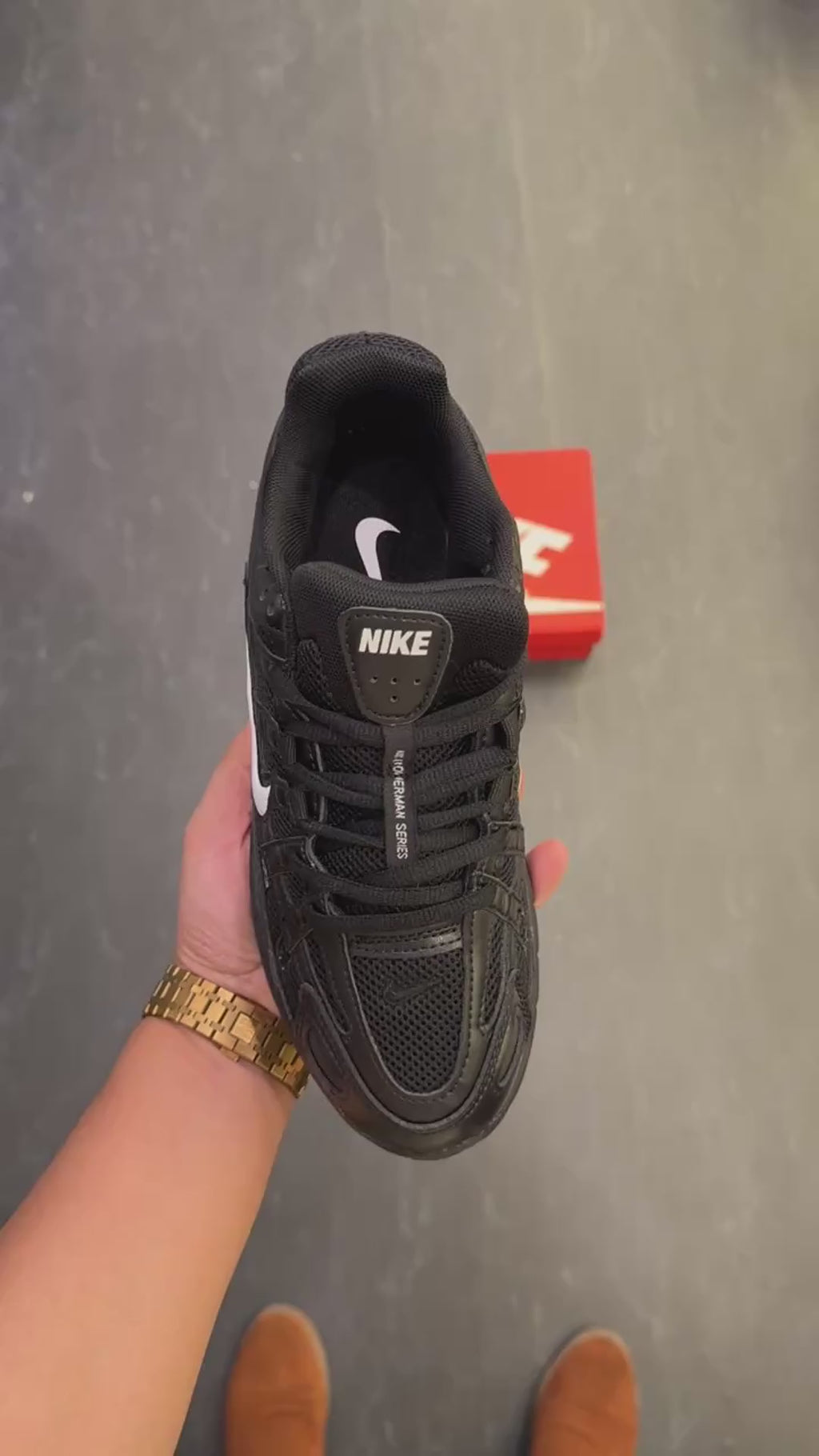 NIKE P-6000 TRAINER METALLIC